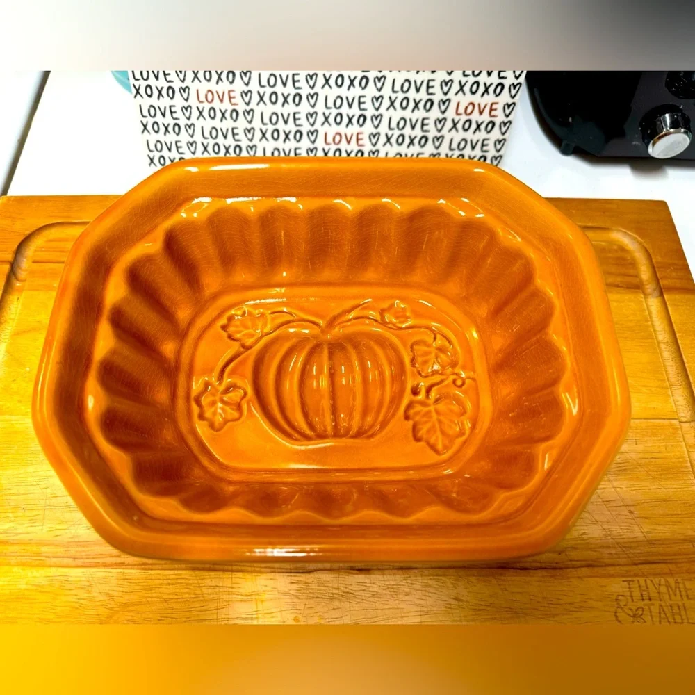 Crate & Barrel Fall Loaf Pan